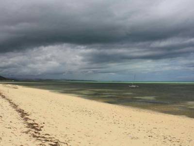 Plage de Poé (dans la région de Bourail
