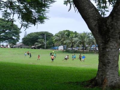 Petit match de foot improvisé