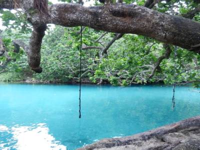 Blue hole sur l'île d'Efate