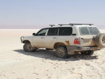 Sur la route de Shiraz. 800 km. Importantes chutes de neige