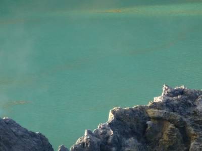 Oh, les lacs cratères du Kelimutu!!
