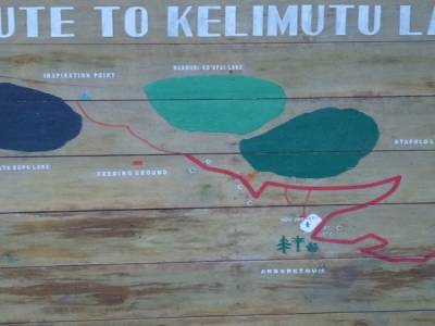 Oh, les lacs cratères du Kelimutu!!