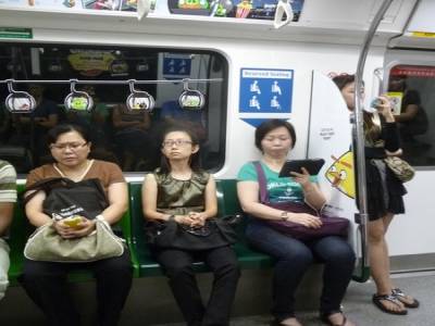 Dans le métro - Angry bird est parmi nous