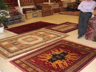 Un marchand de tapis ...