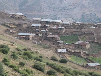 Des villages très isolés à plus de 2 000m