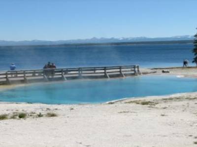 Bassin eau sulfureuse