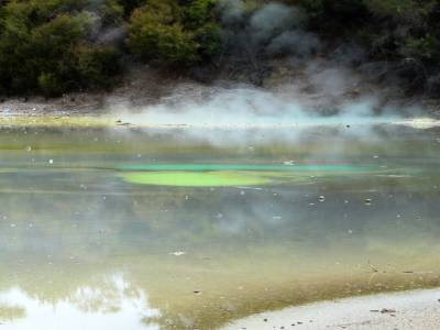 Wai-O-Tapu Park