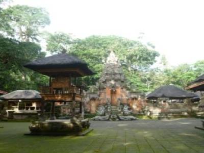 Le temple Dalem Agung qui ressemble pas mal à celui d'Indiana Jones.