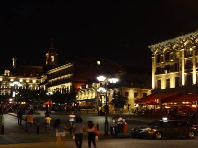 PLACE Jacques Cartier by night