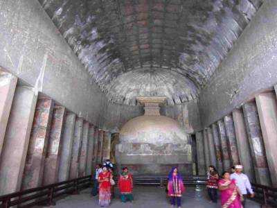 Grottes d'Ajanta sculpté à la main
