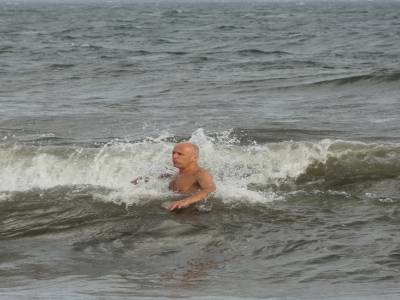 enfin le bain dans l'océan ! 
