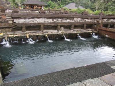 Tempak Siring - Sources d'eau sacree