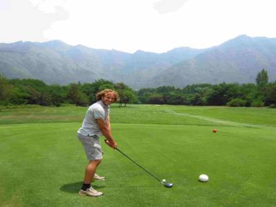 Parti de golf dans le plus beau golf D'Asie