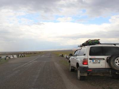 Sur la route, entre deux averses orageuses.