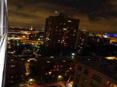 Vue le soir de notre arrivée depuis notre appartement  Boston