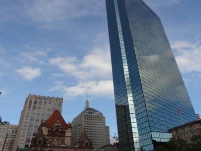 Eglise et la plus haute tour de Boston