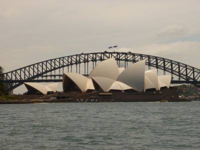 Harbour bridge/opera house