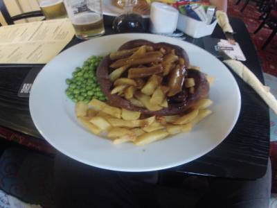 petit repas typique fait mercredi 15 aout au soir dans un superbe hotel de clay cross la ville ou nous somme loger 