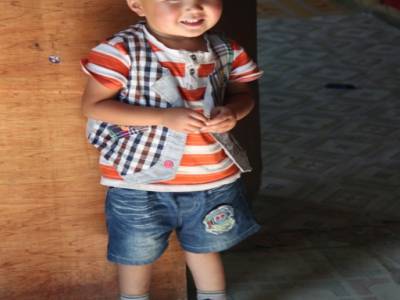 Le marché, petit marchand ..