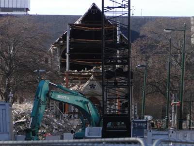 Ce qu'il reste de la Cathedrale de la ville apres le tremblement de terre de 2011
