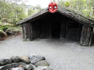 Village maori pre europeen