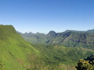 La vue depuis le Mont Machin dont on n'a pas retenu le nom
