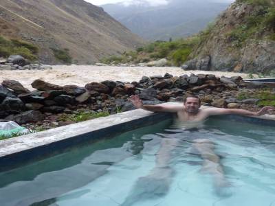 Baignade thermale llahuar