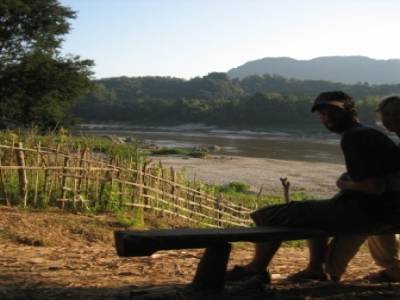 les amoureux sur les bancs publics