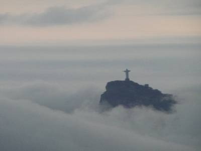 Le Christ au dessus des nuages