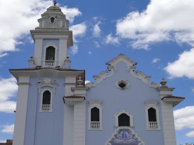 une des nombreuses églises de curitiba