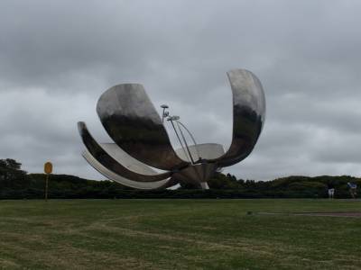 Floralis Generica