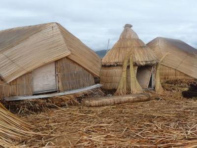 Iles flottantes UROS