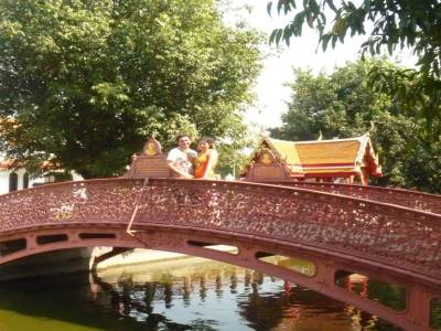 petit pont dans un temple