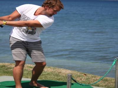 Taupo le golf dans l'eau