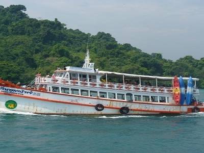 Bateau de snorkelling