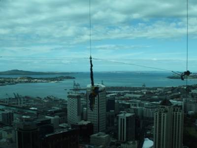 Auckland - saut à l'élastique de la sky tower