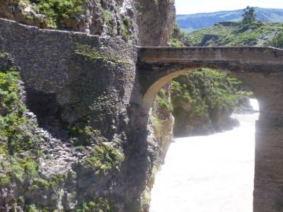 Puente Cervantes, Yanque