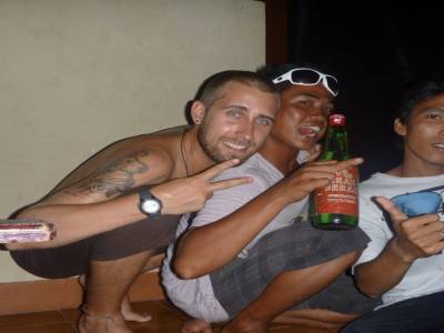 Party avec Danny et Sydney