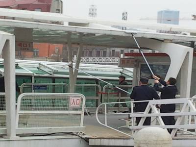 Les marins astiquent