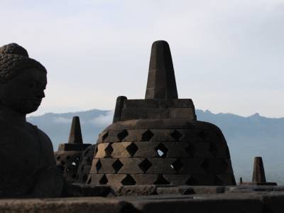 Le célèbre bouddha de Borobudur
