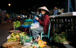 marchés locaux animés du Vietnam