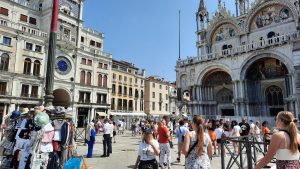 Venise réinvente son accueil, Découvrez pourquoi les touristes paieront bientôt plus cher